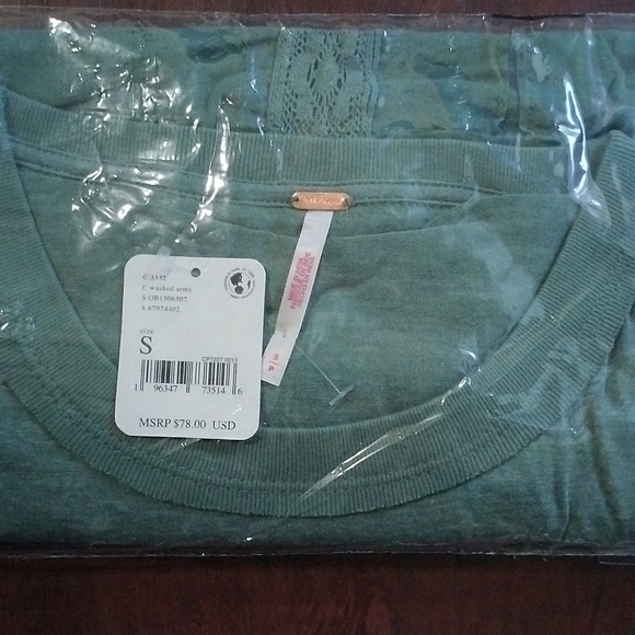 Free People Fall In Love Tee Washed Army Size Small - Picture 7 of 7